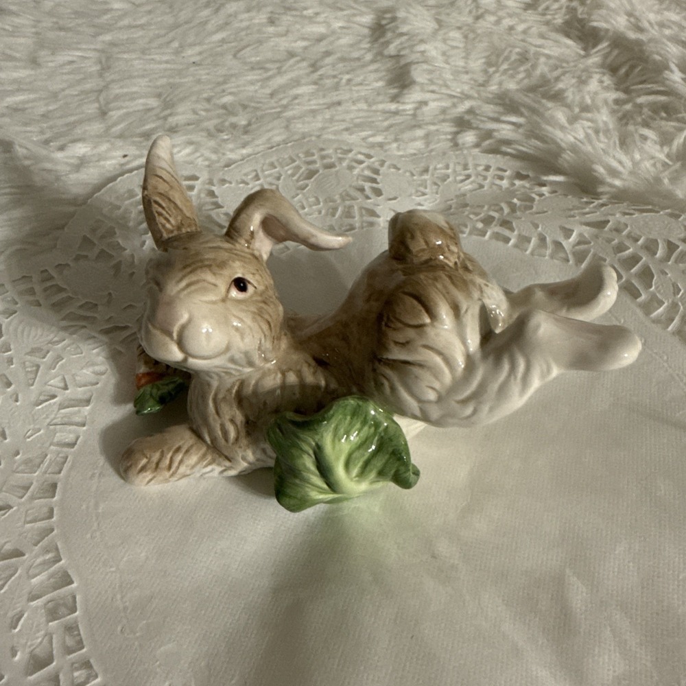 Vintage Kaldun & Bogle Country Rabbit Porcelain Bunny Figurine Retired 6"